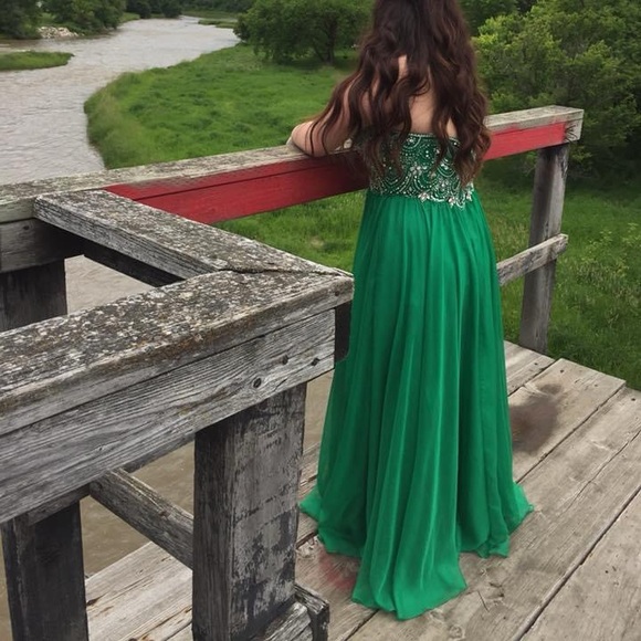 Size 12 Green Grad Dress - Picture 4 of 5
